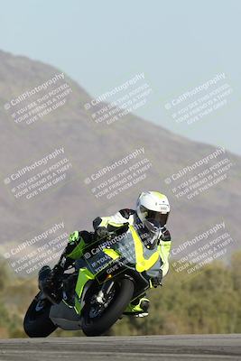 media/Dec-01-2025-Moto Forza (Mon) [[2daa91e15f]]/2-Intermediate Group/Session 2 Turn 9 Entry/